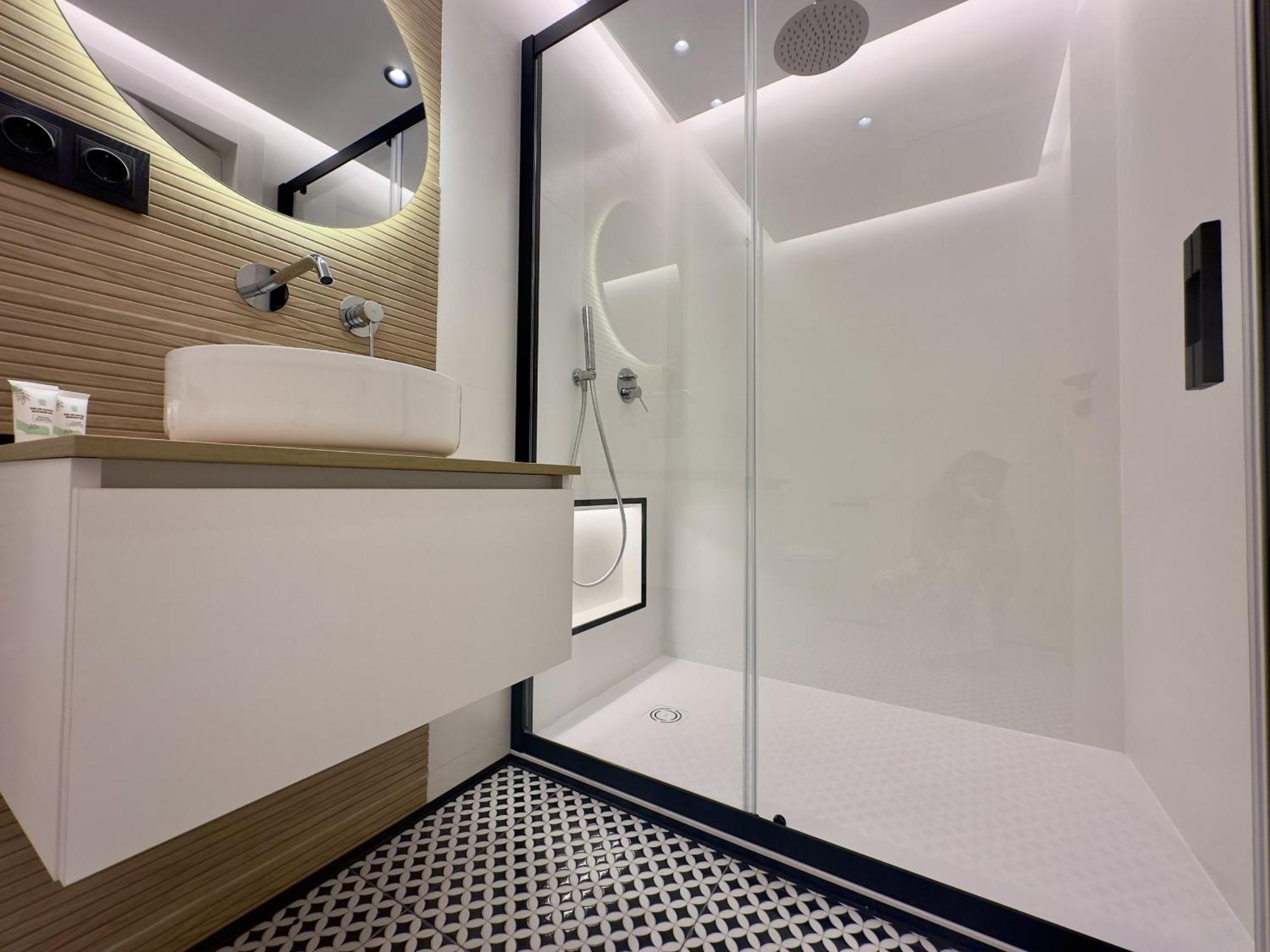 Irreverents Suites มาลากา ภายนอก รูปภาพ